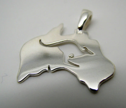 Kaedesigns Genuine Heavy Sterling Silver Australia & Kangaroo Pendant 422