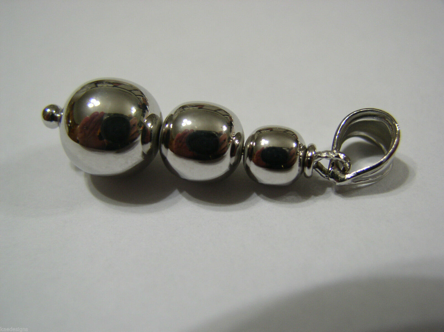Genuine 9ct Genuine White Gold 3 Three Ball Drop Pendant *