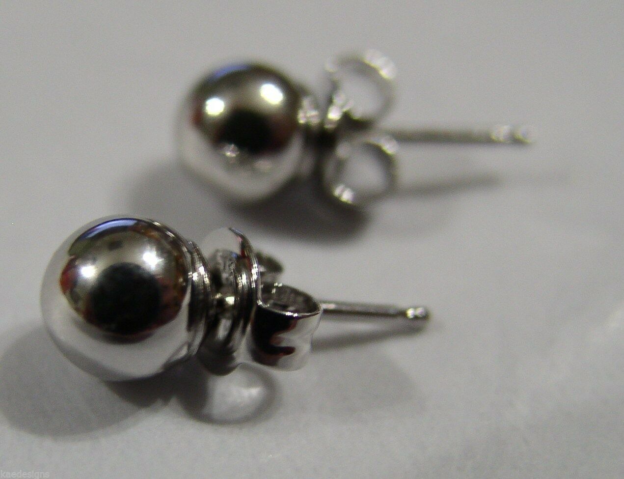 Genuine 14ct White Gold 7mm Stud Ball Earrings With Butterfly Backs