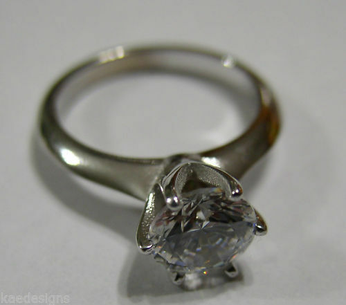 Genuine 9ct 375 Solid White Gold Claw Set Ring Size J