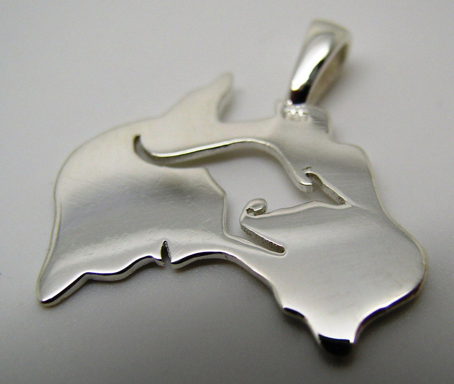 Kaedesigns Genuine Heavy Sterling Silver Australia & Kangaroo Pendant 422