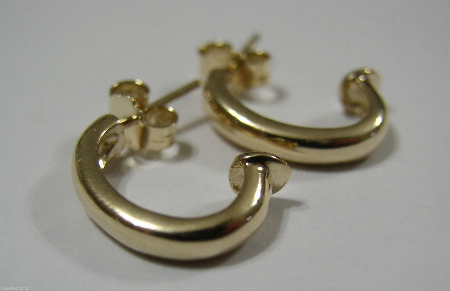 Kaedesigns, New Genuine 375 9ct 9K Yellow, Rose or White Gold C Stud Earrings
