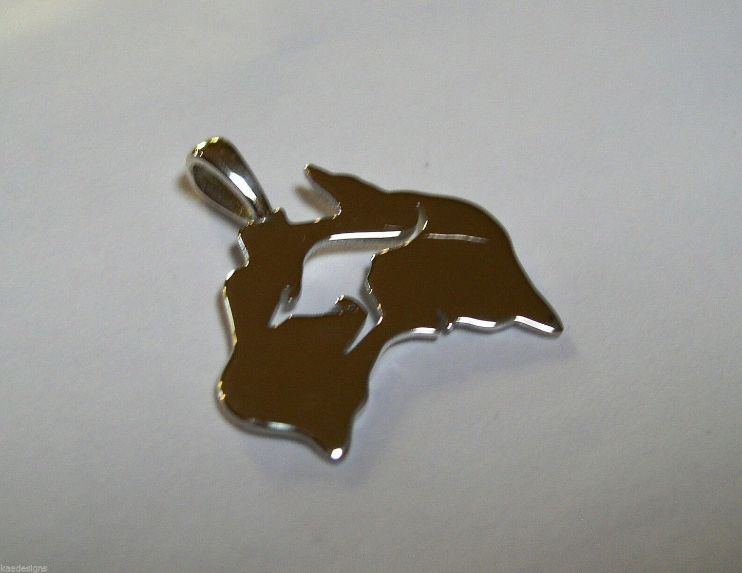 Kaedesigns Genuine Heavy Sterling Silver Australia & Kangaroo Pendant 422