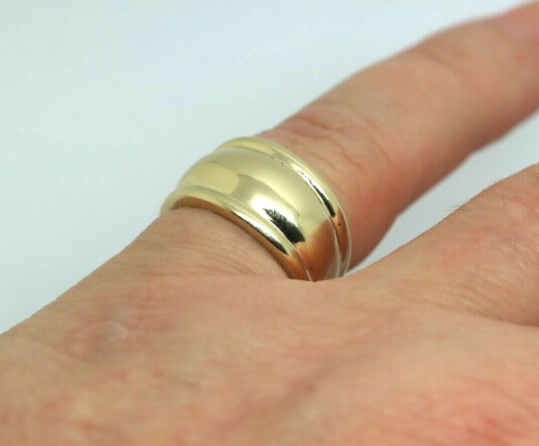 Size J Genuine 9ct Solid Yellow Gold Ridged Heavy 10mm Dome Ring *Free express post in oz