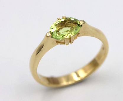 Genuine 9ct Yellow Gold Oval Double Claw Green Peridot Ring Last one! Free post