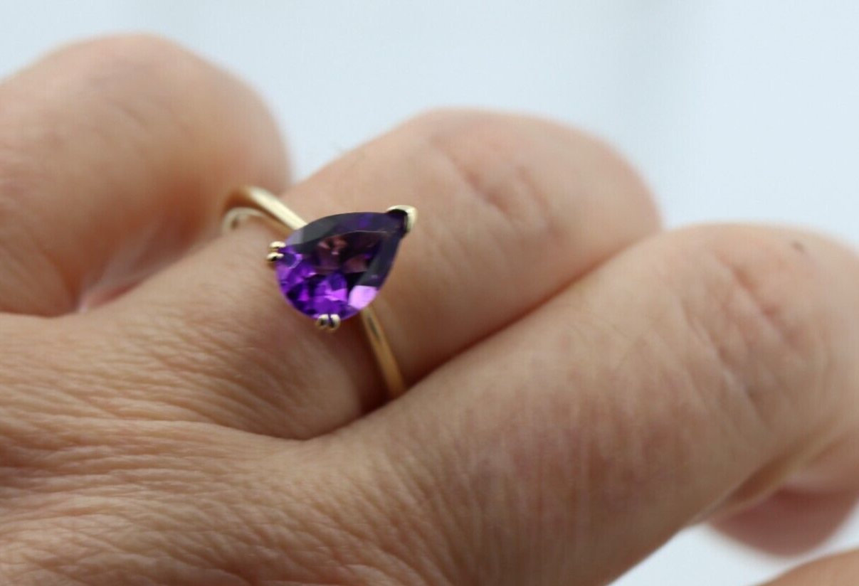 Genuine 9ct Yellow Gold Fancy Teardrop Double Claw Amethyst Ring - Last one!