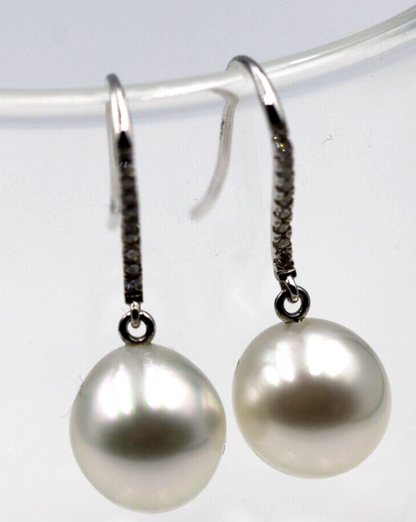 Genuine New 18ct White Gold 10mm South Sea Pearl Hook Diamond Earrings Free post