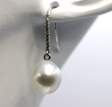Genuine New 18ct White Gold 10mm South Sea Pearl Hook Diamond Earrings Free post