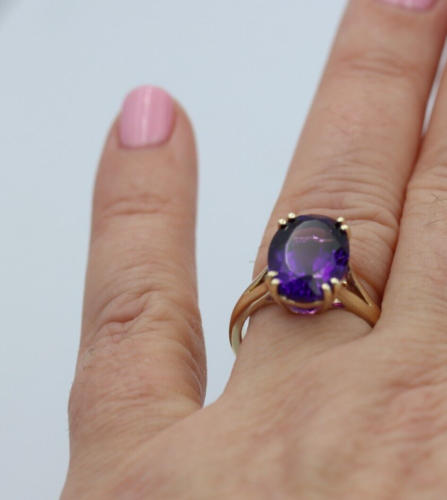 Genuine 9ct Yellow Gold Fancy Oval Double Claw Amethyst Ring Last one! Free post