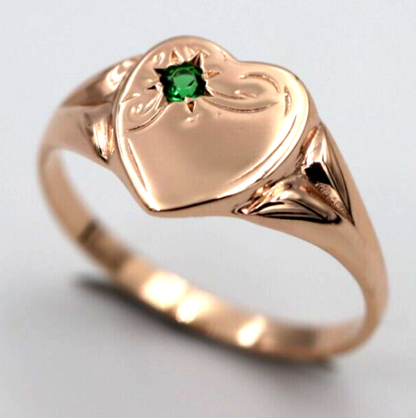 Kaedesigns Genuine 9ct 9K Yellow, Rose and White Gold Green Emerald (Birthstone Of May) Signet Ring